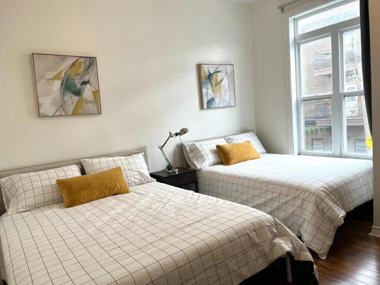 Chez Mont Royal Apartments! Μόντρεαλ Διαμέρισμα