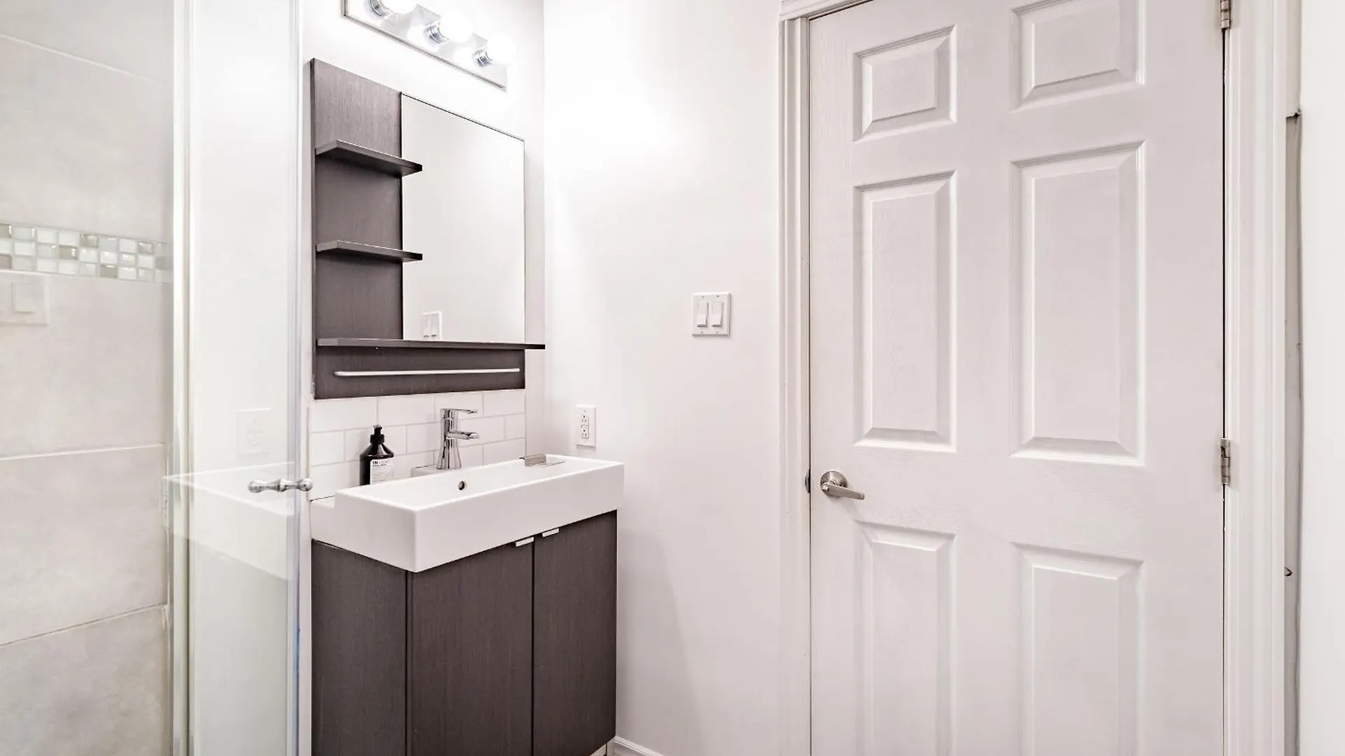 Chez Mont Royal Apartments! Μόντρεαλ 0*,