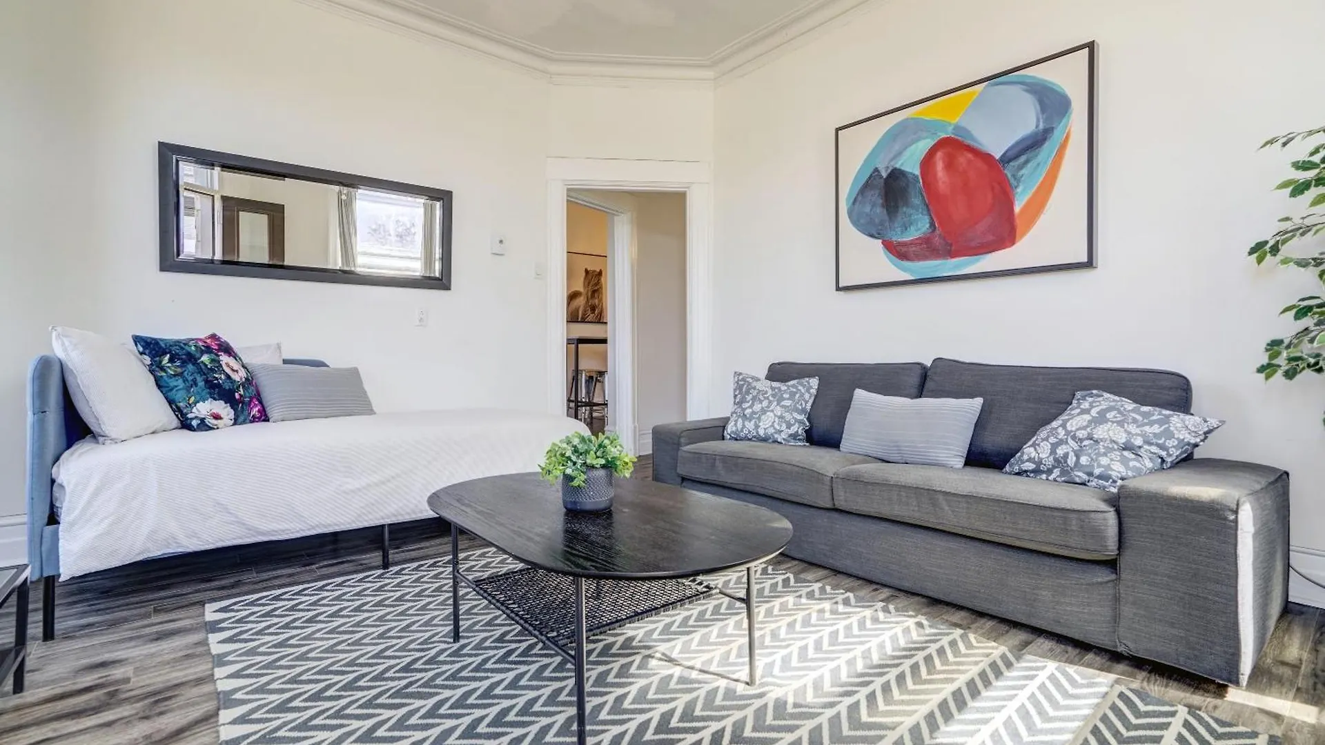 Διαμέρισμα Chez Mont Royal Apartments! Μόντρεαλ