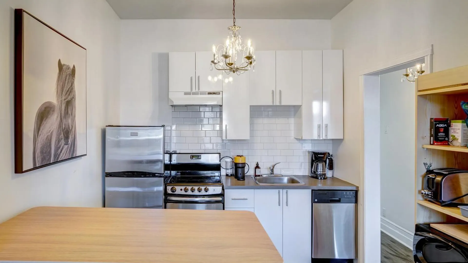 Chez Mont Royal Apartments! Μόντρεαλ 0*,