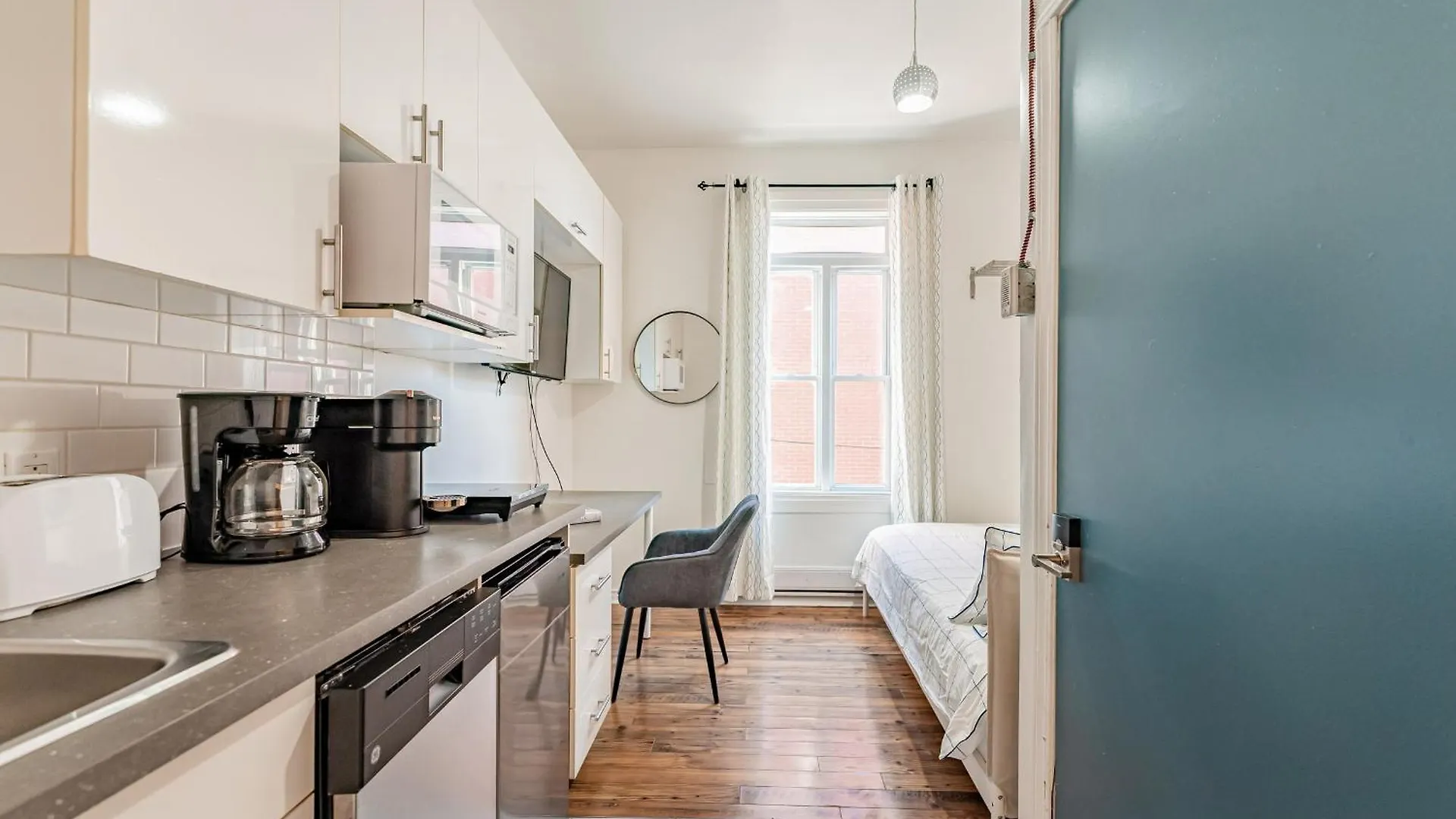 Chez Mont Royal Apartments! Montreal 0*,