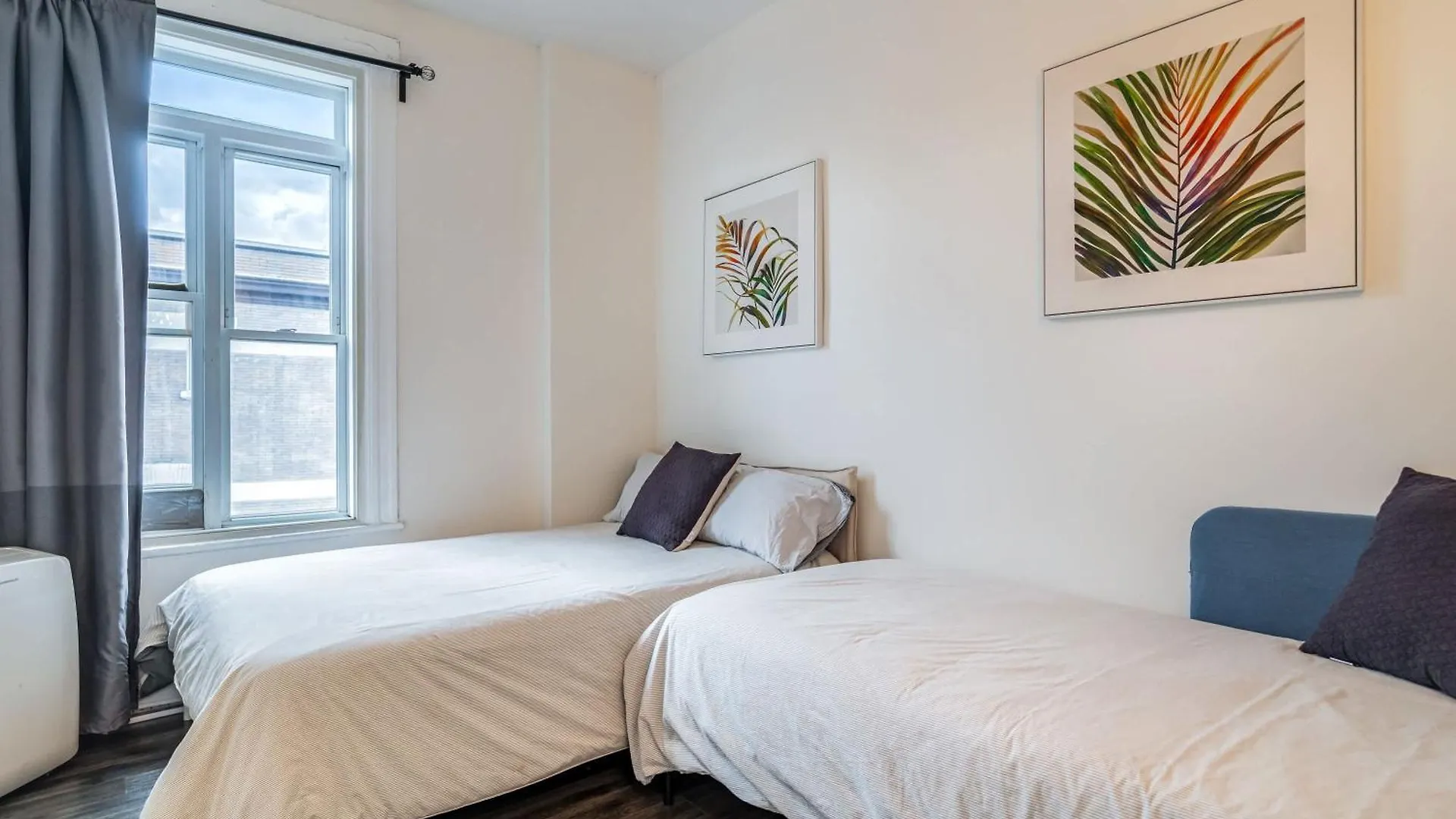 Apartment Chez Mont Royal Apartments! Montreal